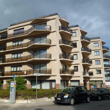 Appartement Residentie Amadeus Met Garage Синт-Идесбалд Екстериор снимка