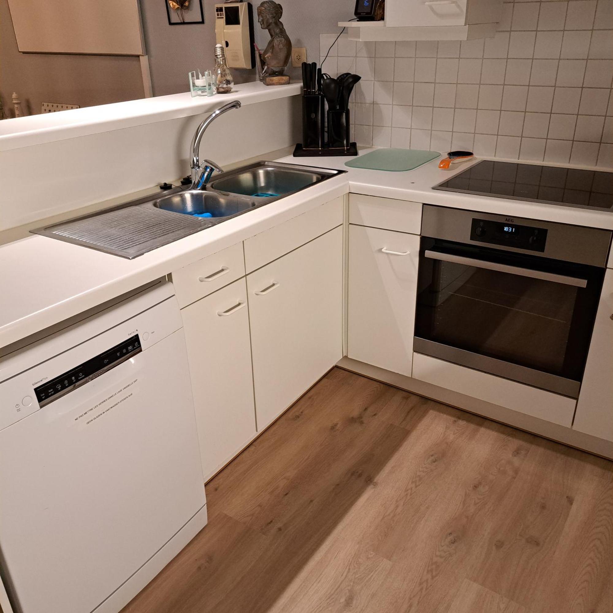 Appartement Residentie Amadeus Met Garage Синт-Идесбалд Екстериор снимка